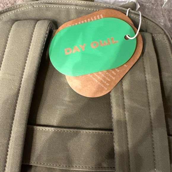 Day Owl “The Backpack” Color Olive Green Slim size - Picture 4 of 6